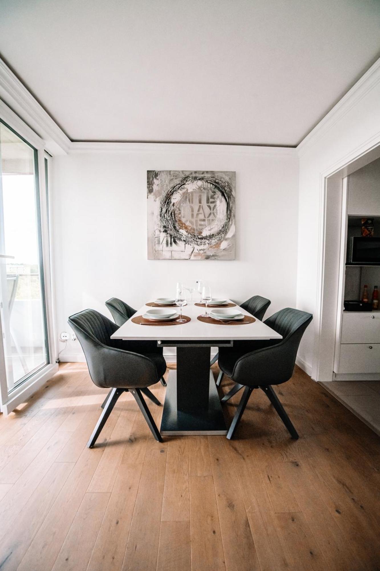 Apartment Am Neuen Teich -Balkon- 4 Personen -Waschmaschine วอล์ฟสบวร์ก ภายนอก รูปภาพ